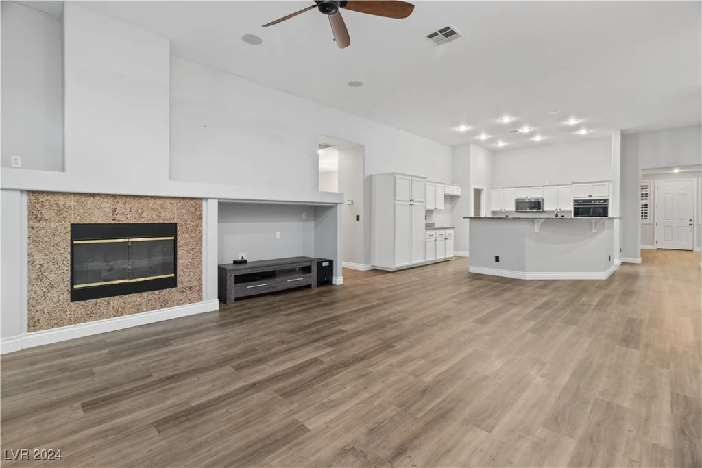 4332 Val Dechiana, Las Vegas, NV 89141