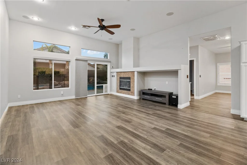 4332 Val Dechiana, Las Vegas, NV 89141
