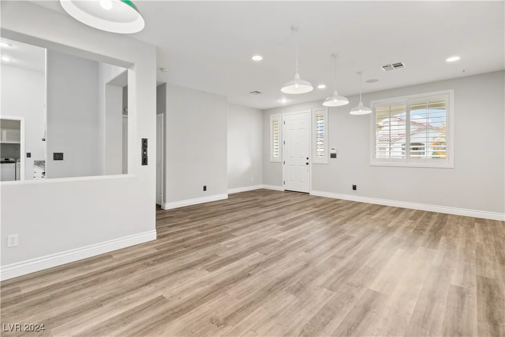 4332 Val Dechiana, Las Vegas, NV 89141