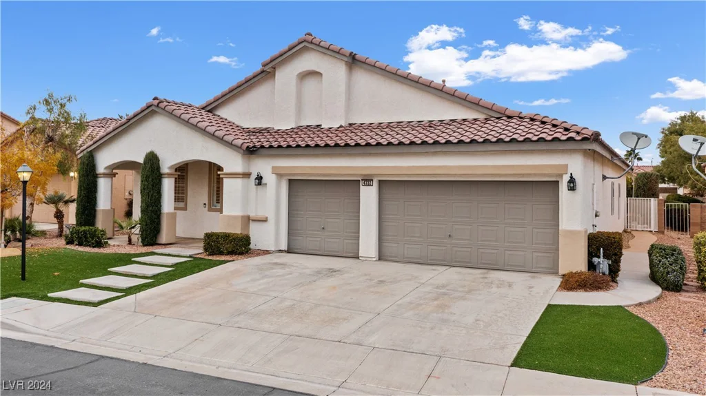 4332 Val Dechiana, Las Vegas, NV 89141