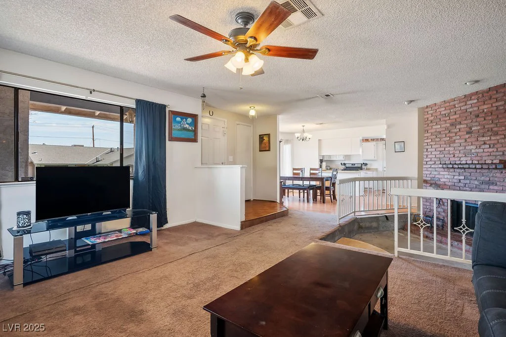 3609 Woodglen, Las Vegas, NV 89108