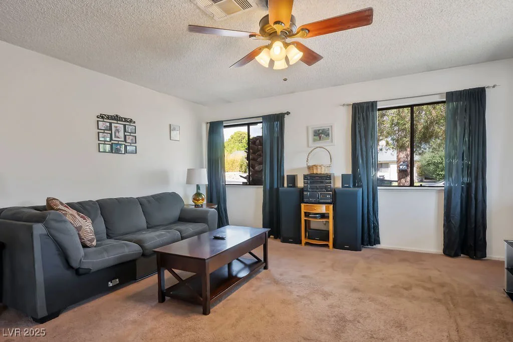 3609 Woodglen, Las Vegas, NV 89108