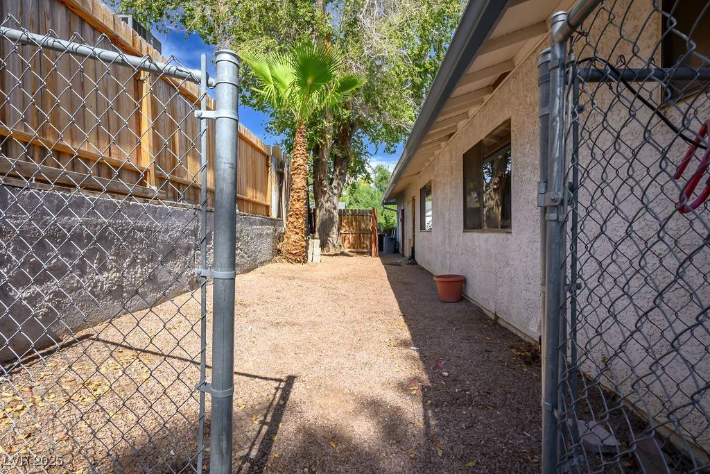 3609 Woodglen, Las Vegas, NV 89108