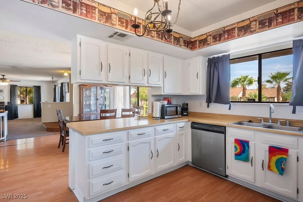 3609 Woodglen, Las Vegas, NV 89108