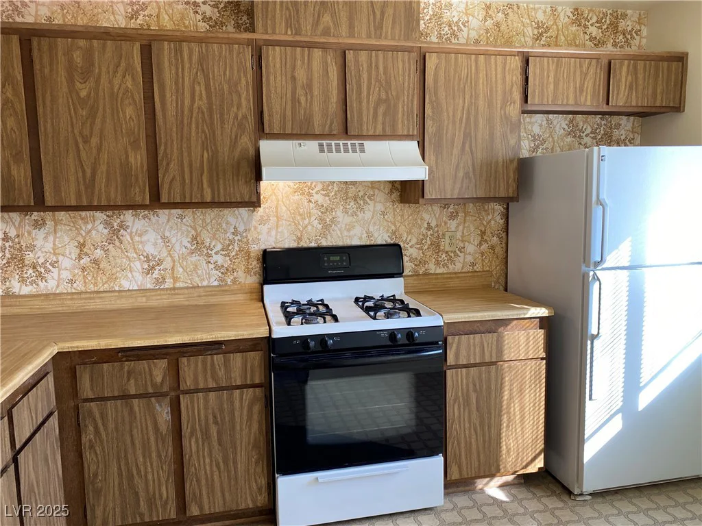 427 Barrett, Henderson, NV 89011