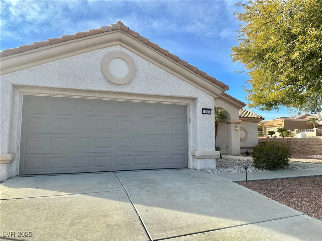 11037 Hawk Valley, Las Vegas, NV 89134
