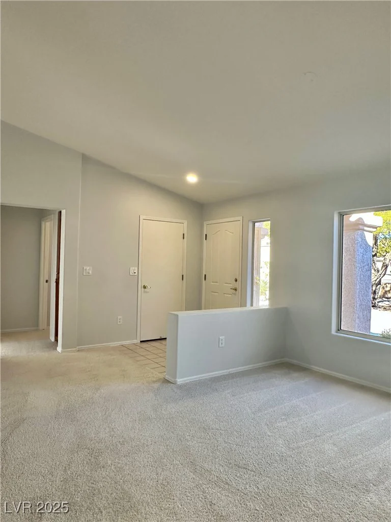 11037 Hawk Valley, Las Vegas, NV 89134