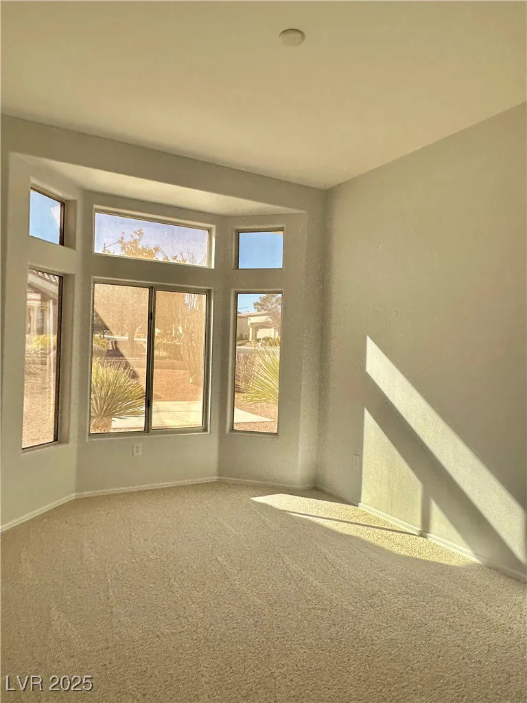 11037 Hawk Valley, Las Vegas, NV 89134