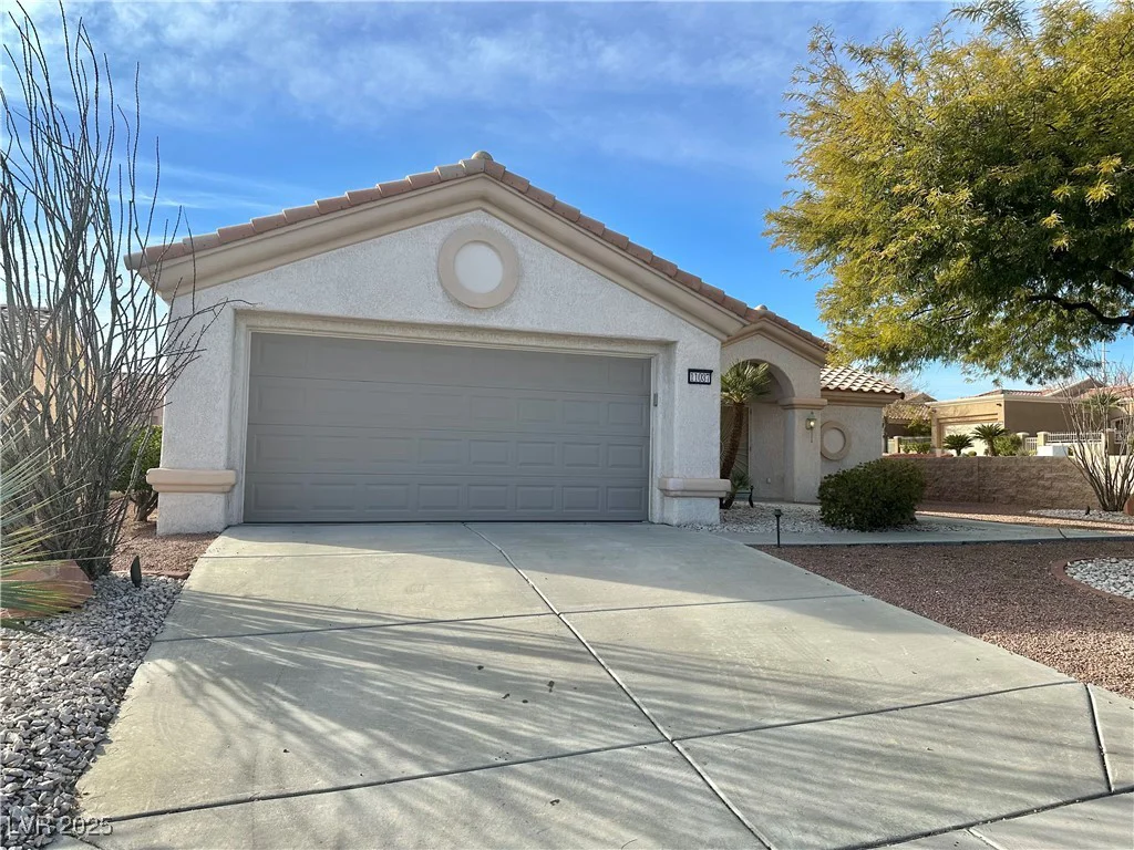 11037 Hawk Valley, Las Vegas, NV 89134