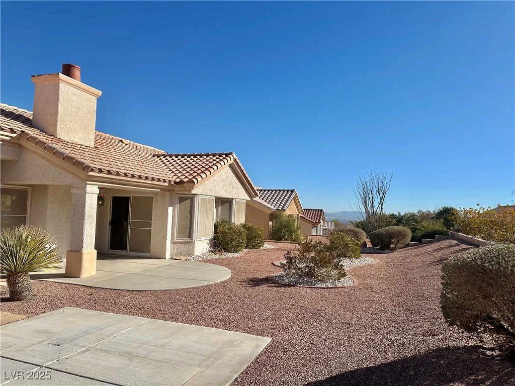 11037 Hawk Valley, Las Vegas, NV 89134