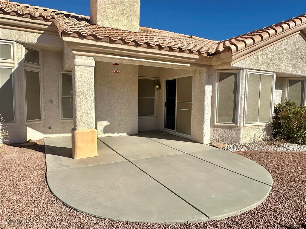 11037 Hawk Valley, Las Vegas, NV 89134