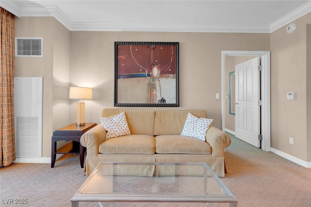 145 Harmon, Las Vegas, NV 89109