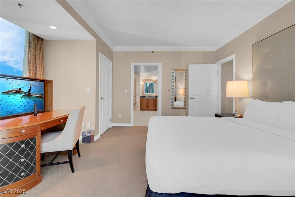145 Harmon, Las Vegas, NV 89109