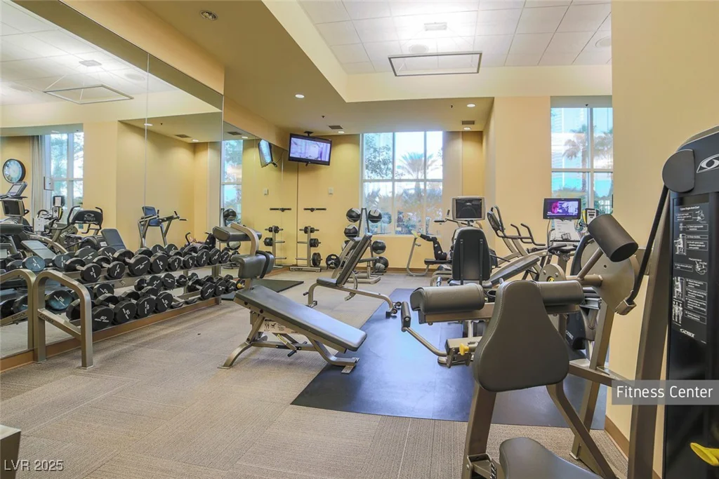 145 Harmon, Las Vegas, NV 89109