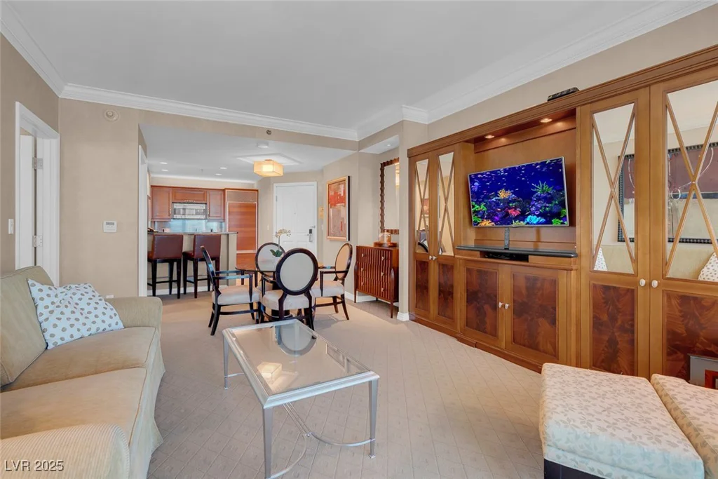 145 Harmon, Las Vegas, NV 89109