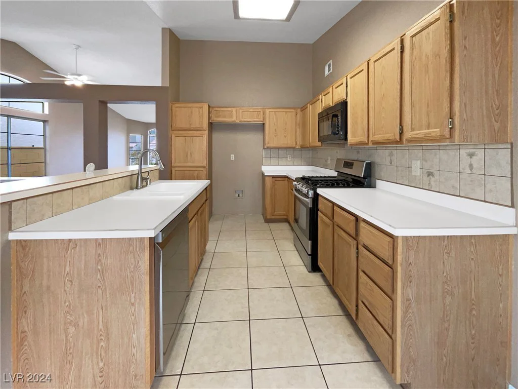 1420 Daybreak, Las Vegas, NV 89108