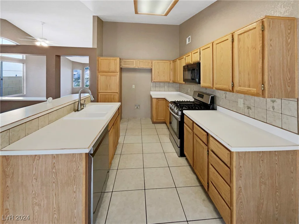 1420 Daybreak, Las Vegas, NV 89108