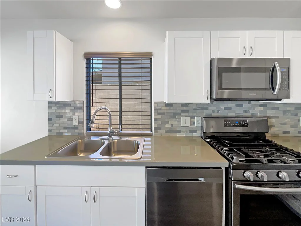 1658 Garden Path, Las Vegas, NV 89119