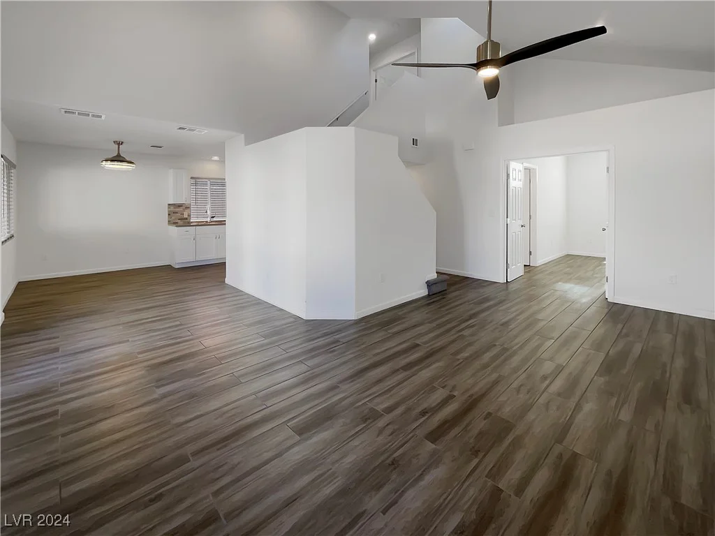 1658 Garden Path, Las Vegas, NV 89119