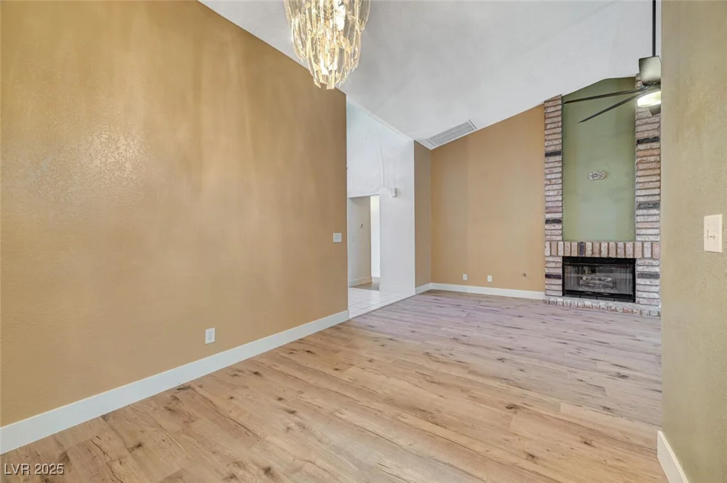 5421 Broadwater, Las Vegas, NV 89130