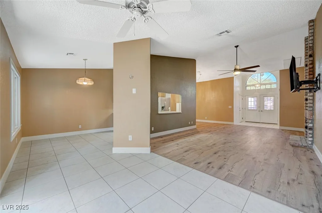 5421 Broadwater, Las Vegas, NV 89130