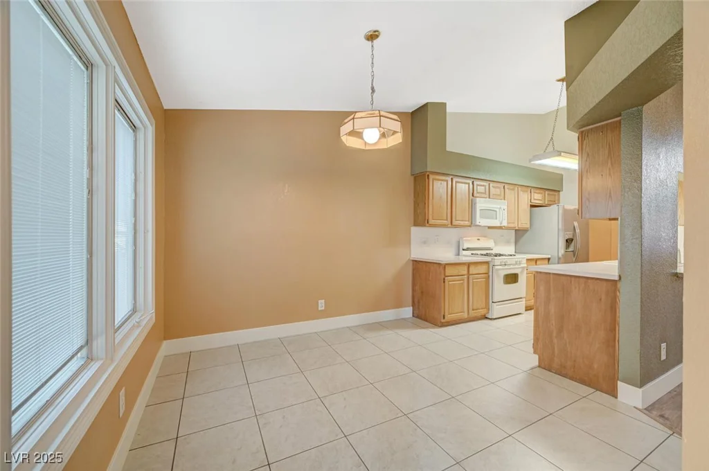 5421 Broadwater, Las Vegas, NV 89130