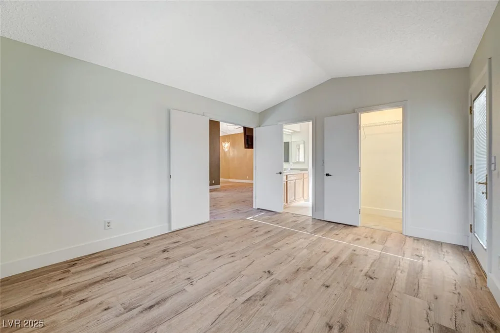 5421 Broadwater, Las Vegas, NV 89130