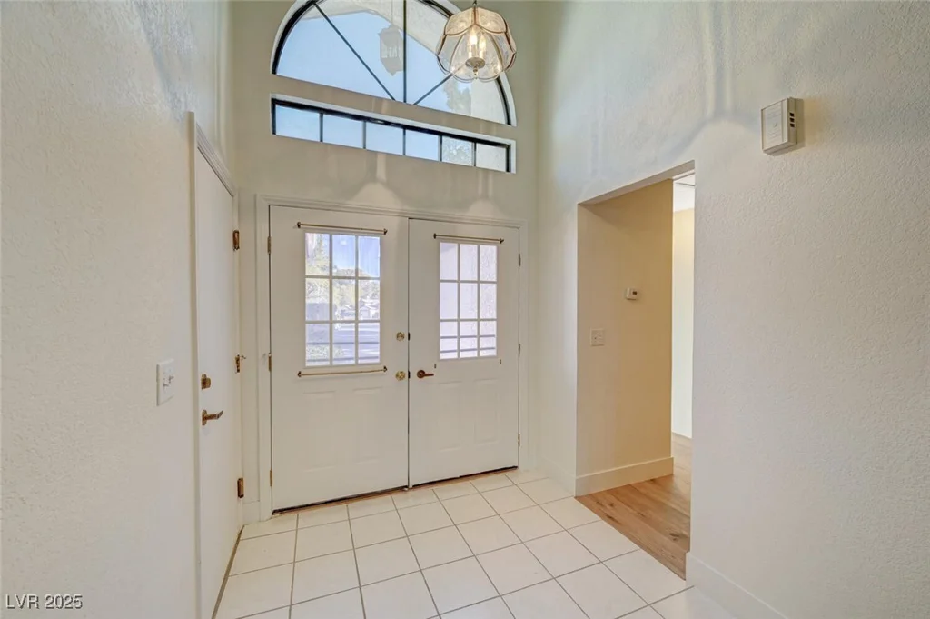 5421 Broadwater, Las Vegas, NV 89130