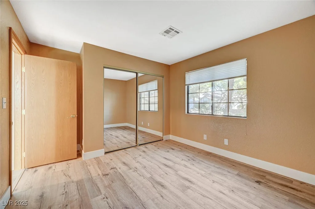 5421 Broadwater, Las Vegas, NV 89130
