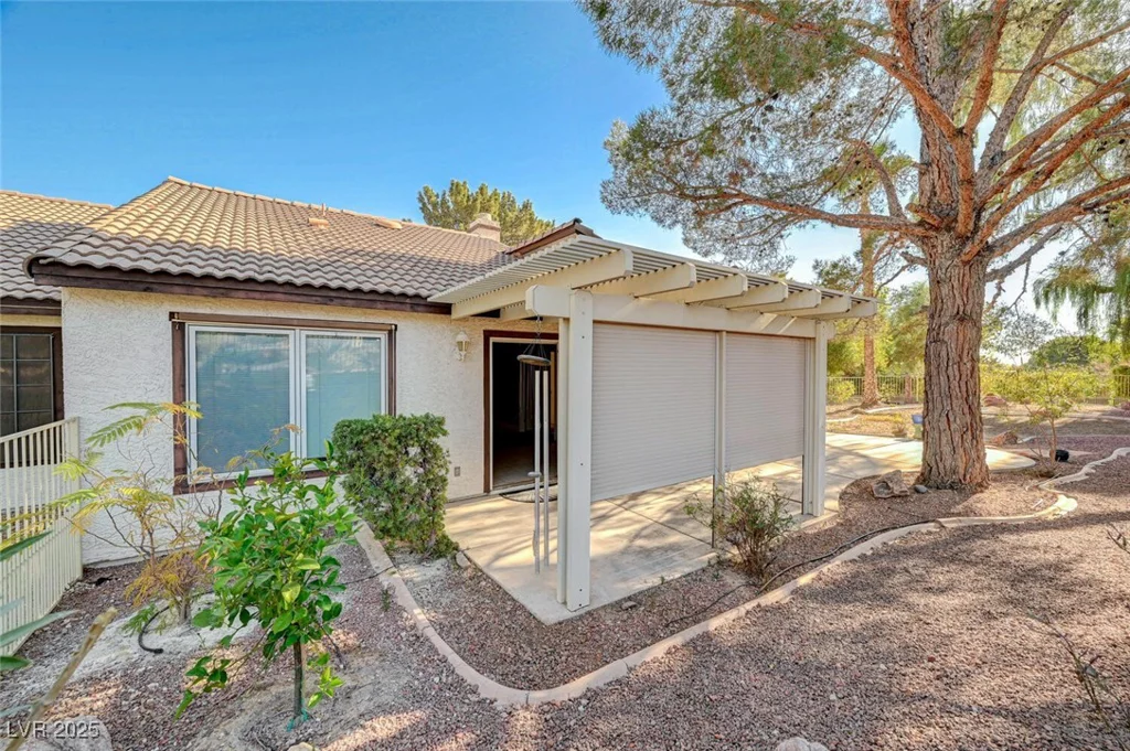 5421 Broadwater, Las Vegas, NV 89130