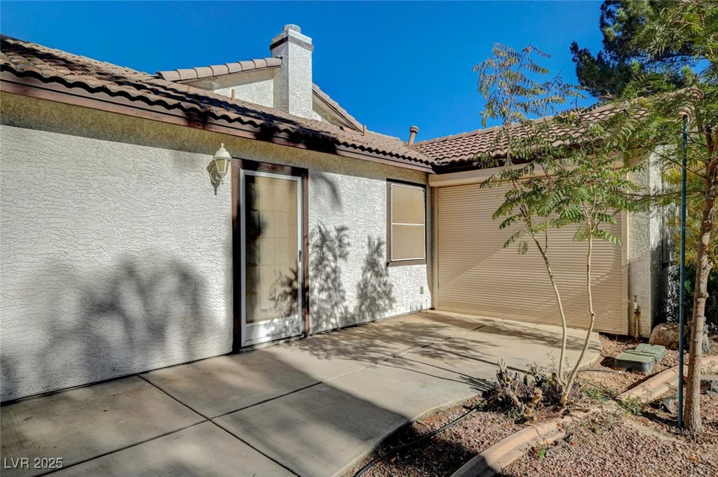 5421 Broadwater, Las Vegas, NV 89130