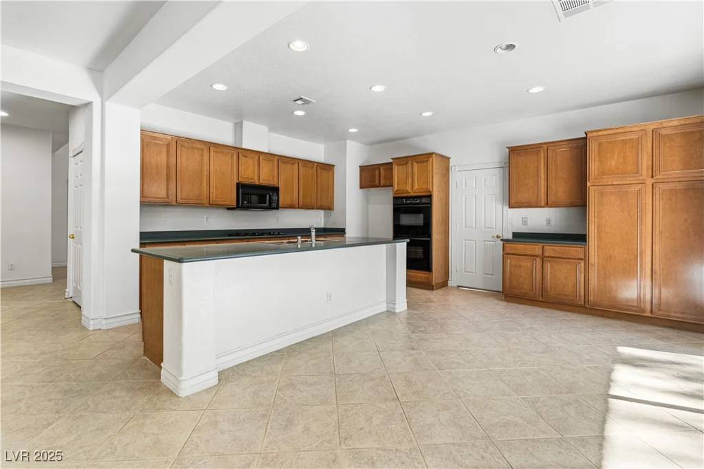 10929 Mount Royal, Las Vegas, NV 89144