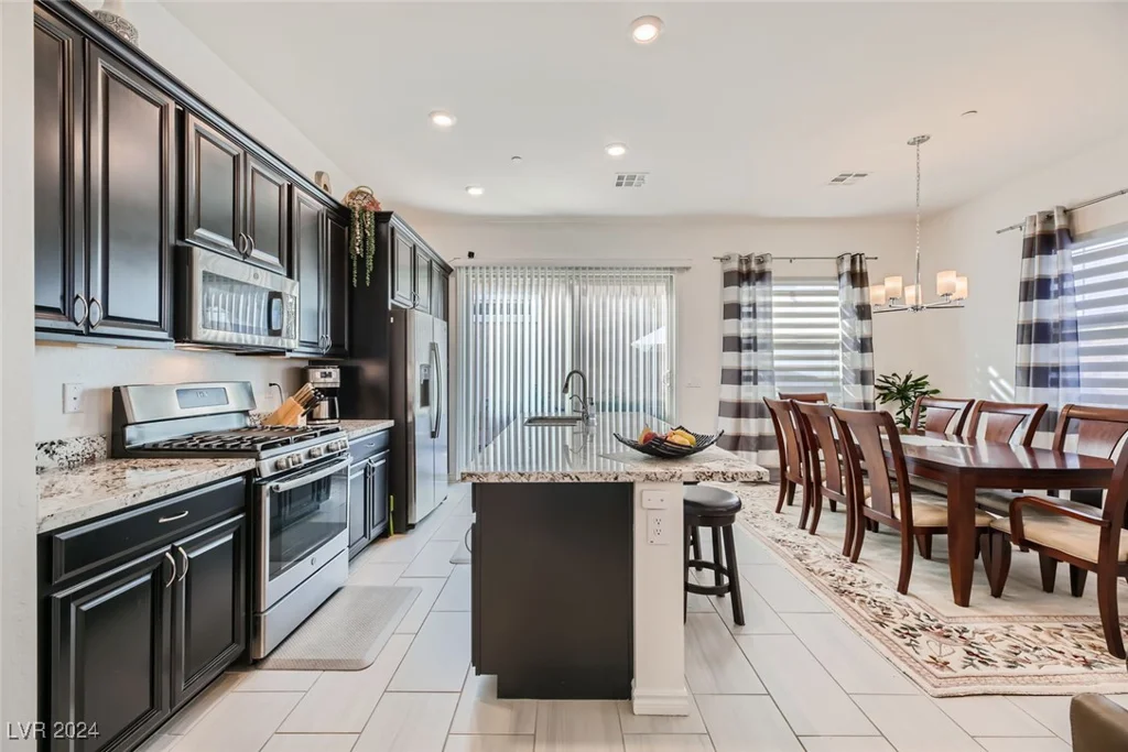 763 Willow Oasis, Henderson, NV 89011