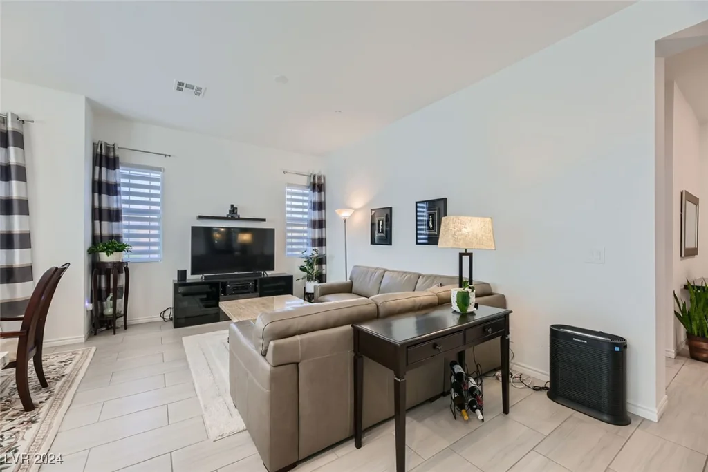 763 Willow Oasis, Henderson, NV 89011