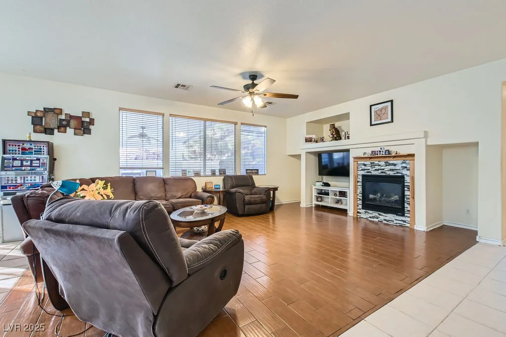 6019 Orca Lilly, North Las Vegas, NV 89031