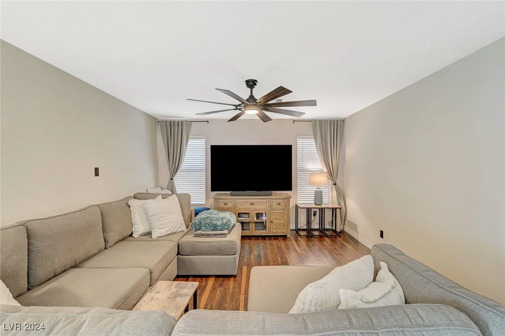5024 Glittering Star, Las Vegas, NV 89130
