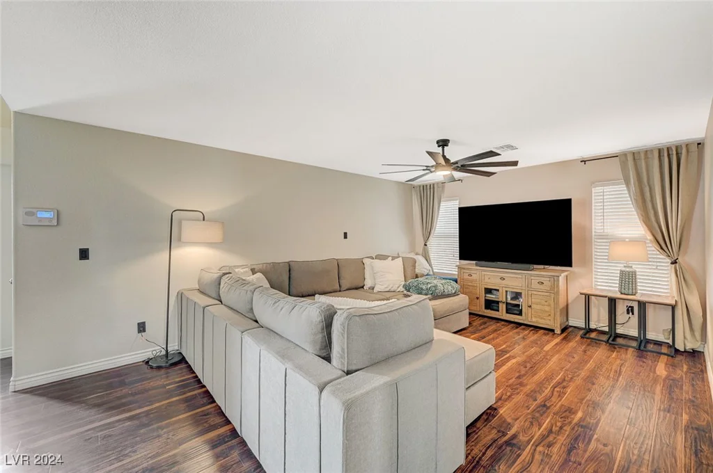 5024 Glittering Star, Las Vegas, NV 89130