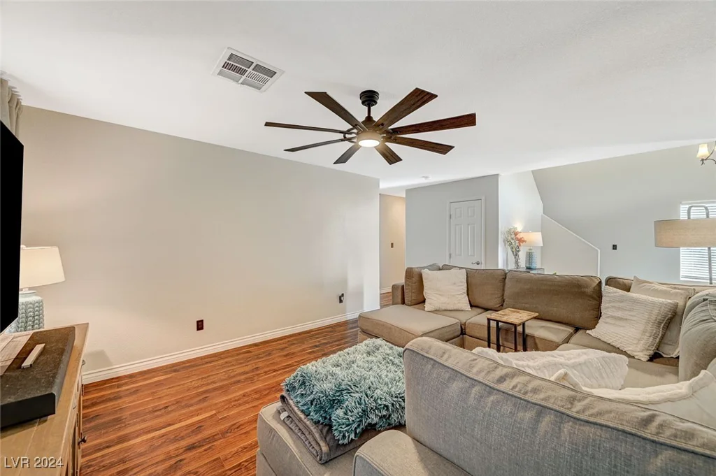 5024 Glittering Star, Las Vegas, NV 89130