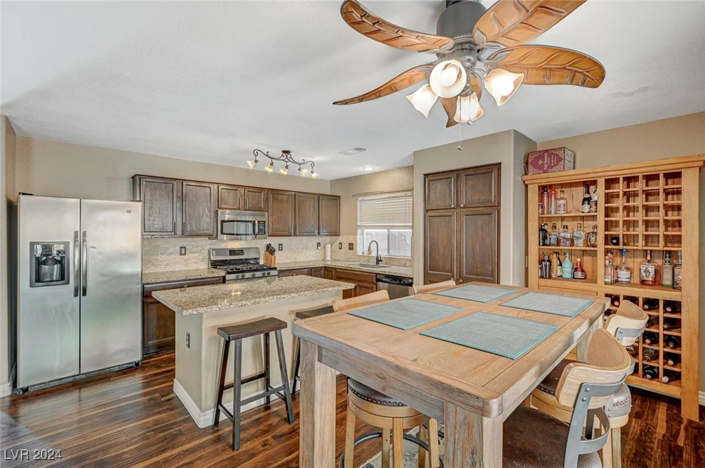 5024 Glittering Star, Las Vegas, NV 89130