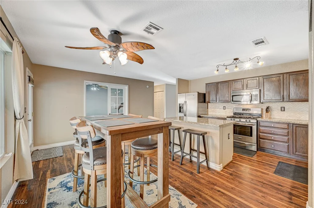 5024 Glittering Star, Las Vegas, NV 89130