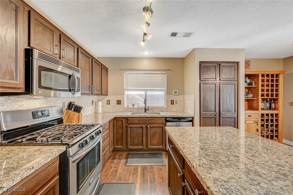 5024 Glittering Star, Las Vegas, NV 89130