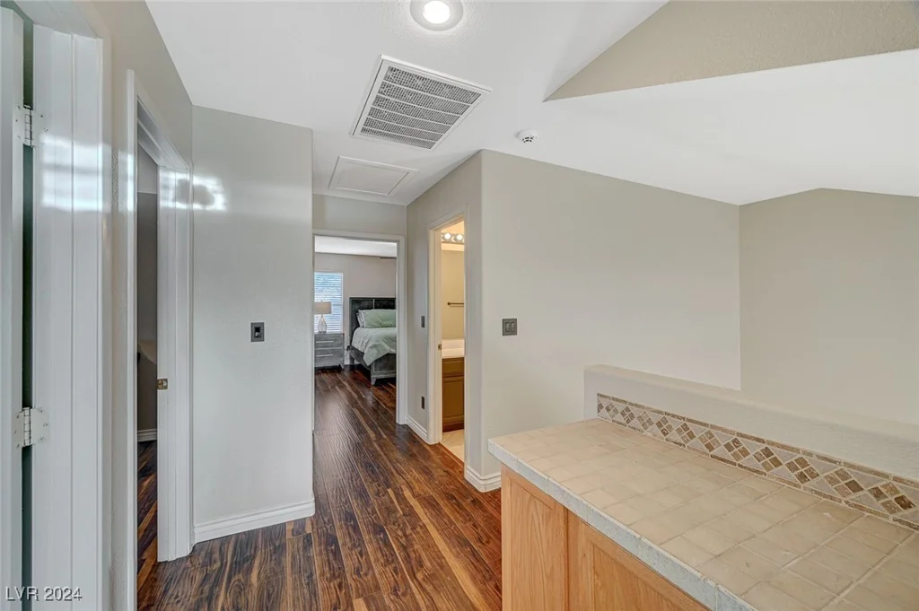 5024 Glittering Star, Las Vegas, NV 89130