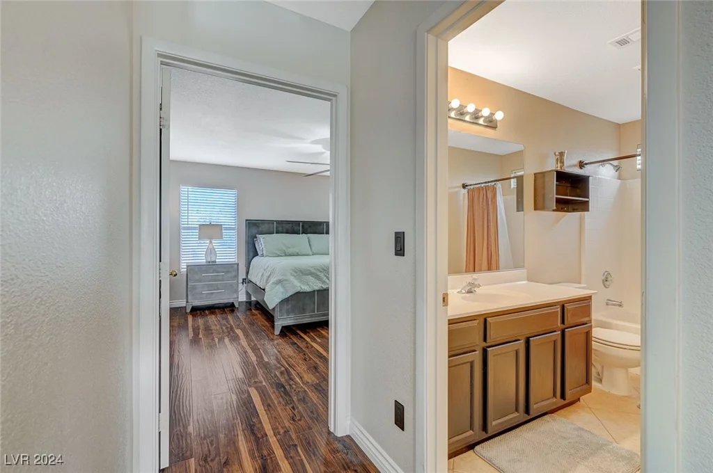 5024 Glittering Star, Las Vegas, NV 89130
