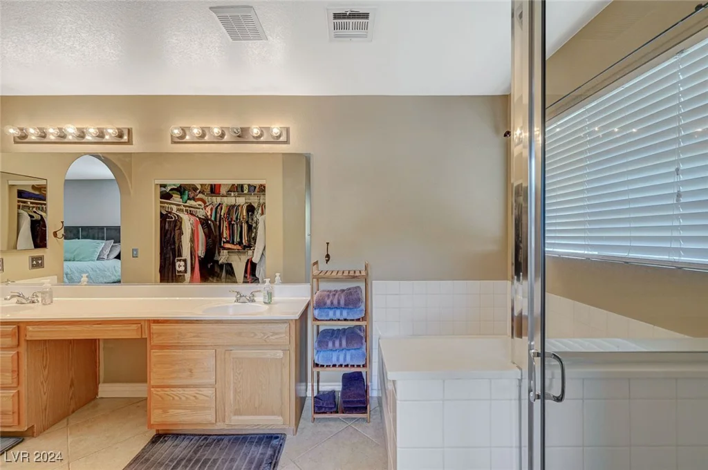 5024 Glittering Star, Las Vegas, NV 89130