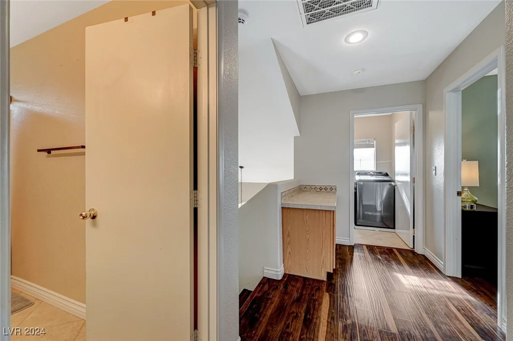 5024 Glittering Star, Las Vegas, NV 89130