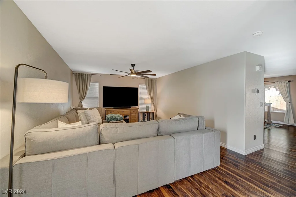 5024 Glittering Star, Las Vegas, NV 89130