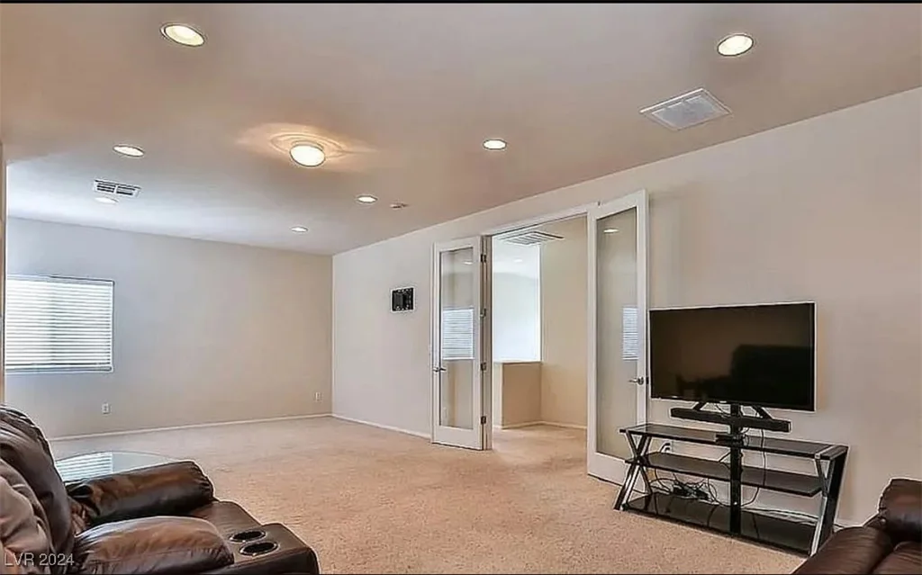 10613 Emerald Path, Las Vegas, NV 89166