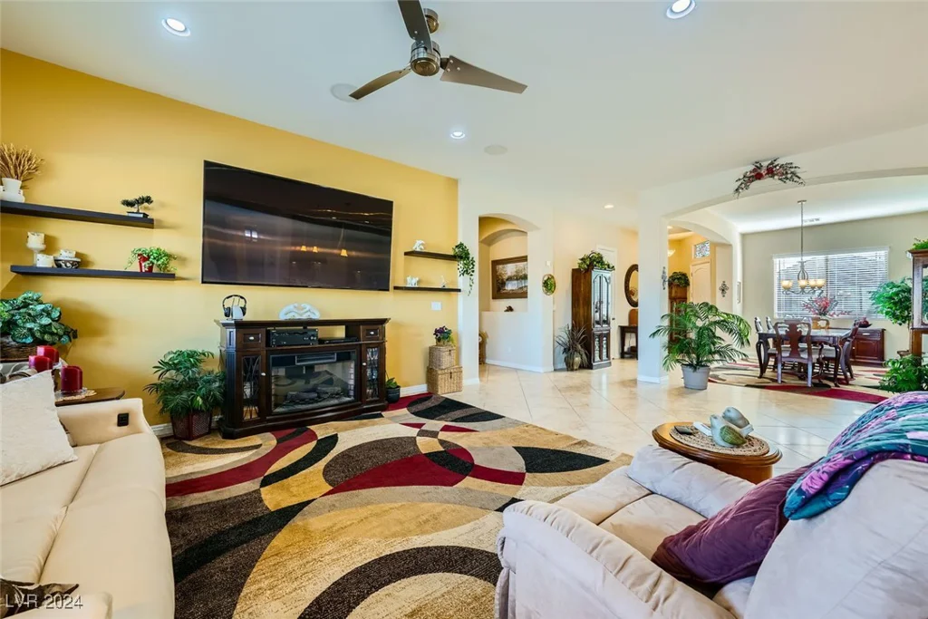6360 Bridal Cave, Las Vegas, NV 89131