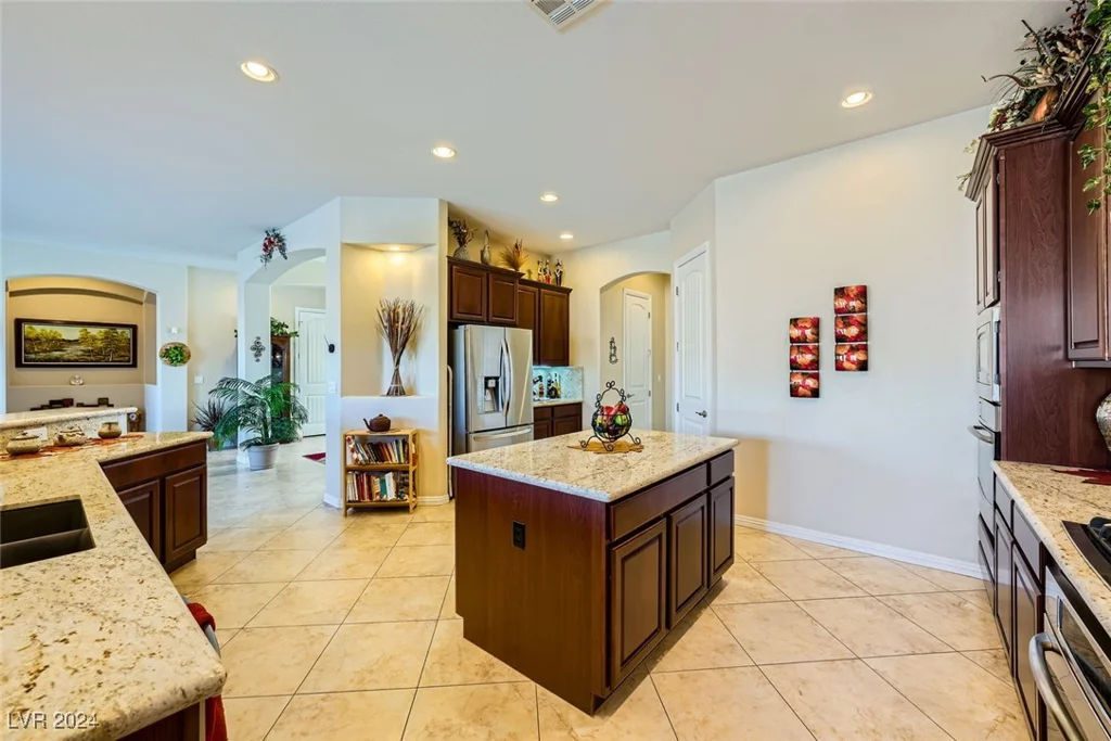 6360 Bridal Cave, Las Vegas, NV 89131