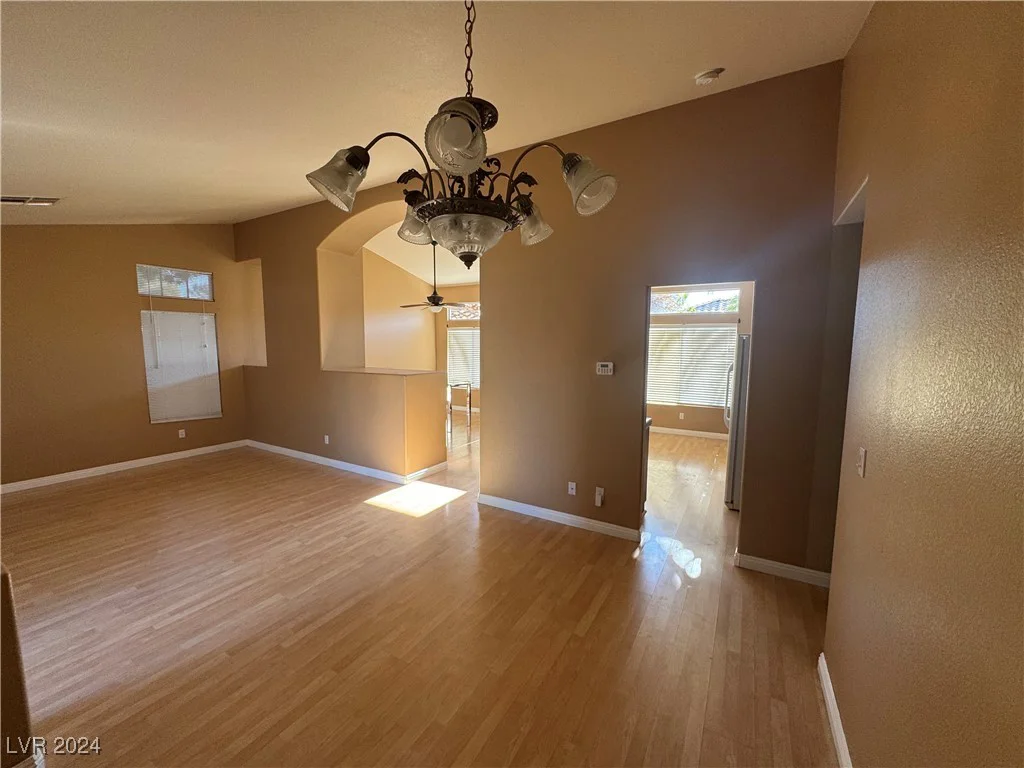 1531 Singing Bird, North Las Vegas, NV 89031
